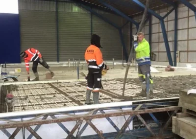 Betonilattian pohjatyöt ja raudoitus hallikohteessa