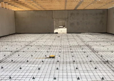 Betonilattian valu alkaa