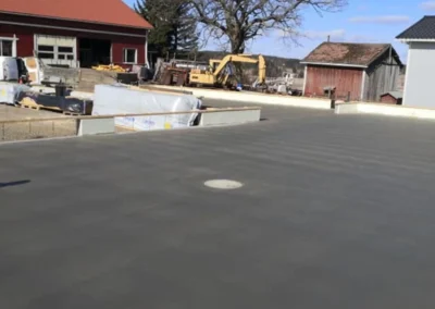 Maanvarainen betonilattia omakotitalokohteessa